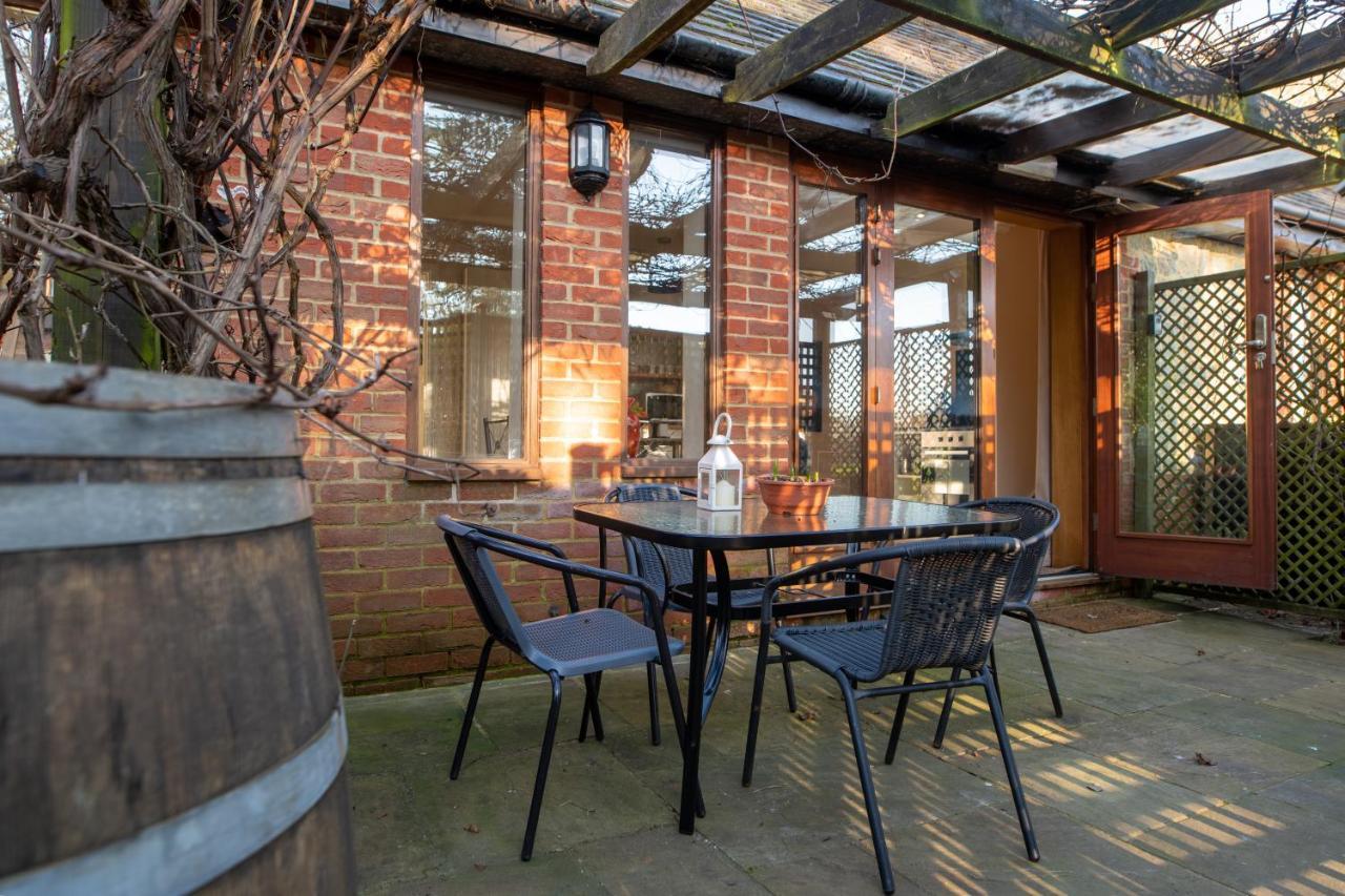 Terlingham Lane Cottage Hawkinge Exterior photo